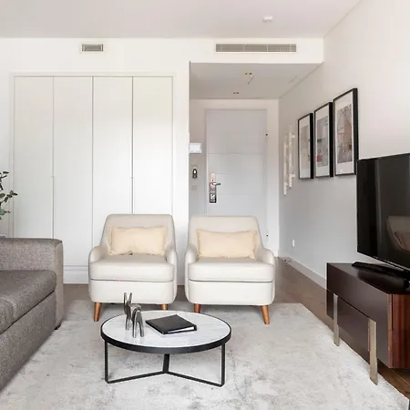 Marques | * 리스본